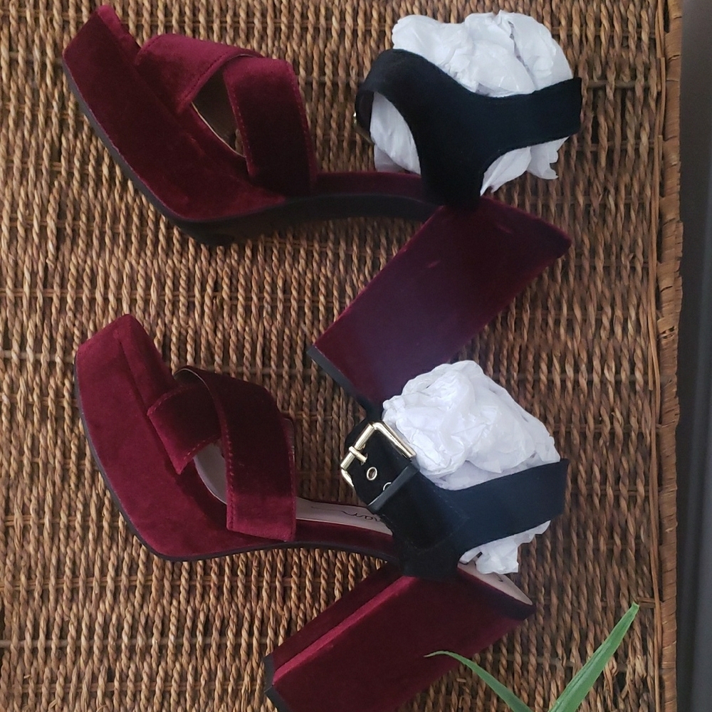 Libby Edelman Velvet Burgundy Women's Platform Sandals